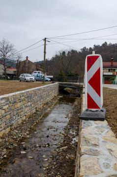 Urejanje struge Glinščice in Saridovega potoka za večjo poplavno varnost in urejenost območja 6